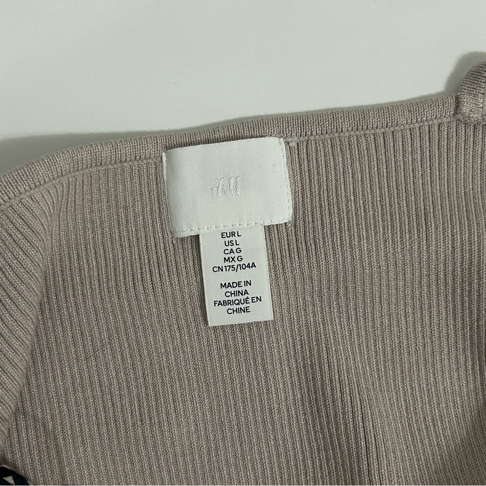 H&M Halter Top - Picture 3 of 4
